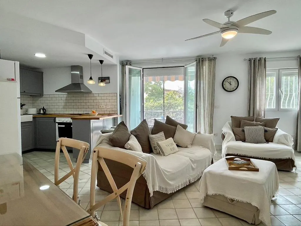 Las Palmeras 3, Nerja Apartment
