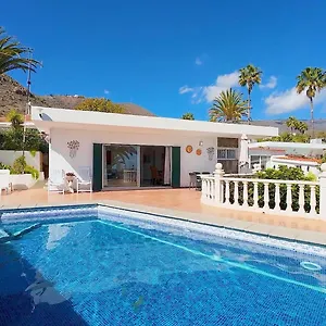 Detached Villa, Private Pool Only 10 Minutes Cristianos , Valle de San Lorenzo Spain