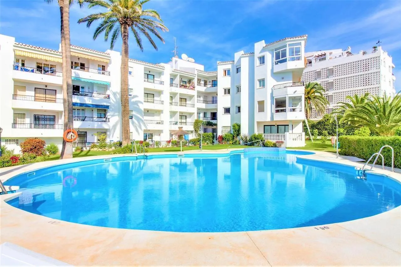 Las Palmeras 3, Nerja 0*,  España